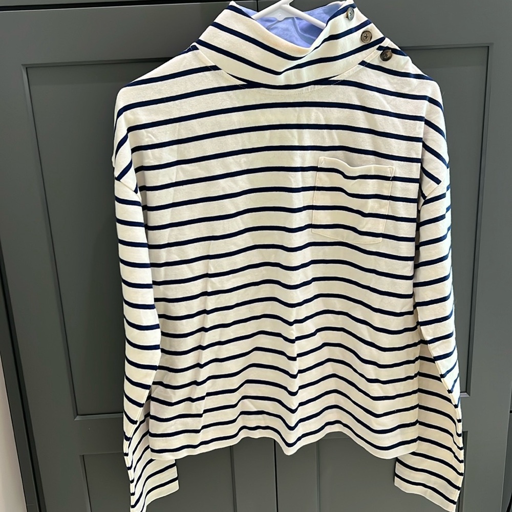 Vineyard Vines mock neck knit pull over